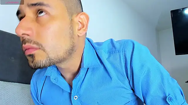 Snapshot of jhonyalzate2 chatting on March 2025 11:22:01 PM jhonyalzate2 online show from March 2025 11:22:01 PM