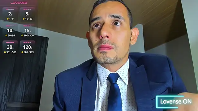 jhonyalzate2 online show from October 2025 02:48:01 AM