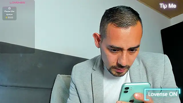 Snapshot of jhonyalzate2 chatting on March 2026 02:44:01 AM jhonyalzate2 online show from March 2026 02:44:01 AM