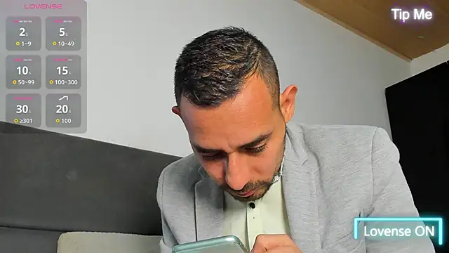 Snapshot of jhonyalzate2 chatting on May 2026 02:52:02 AM jhonyalzate2 online show from May 2026 02:52:02 AM