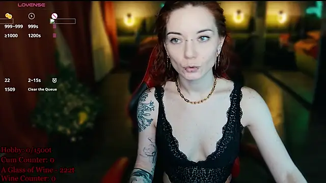 Snapshot of MaxPhoenixx chatting on May 2026 07:32:01 PM MaxPhoenixx online show from May 2026 07:32:01 PM