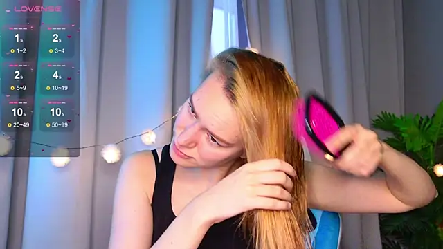 Ramona    online show from October 2025 06:03:01 AM