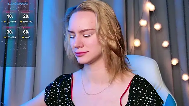 Ramona    online show from February 2026 06:12:02 AM