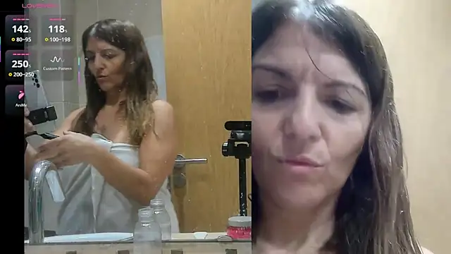 Carolain3 9 online show from November 2025 03:44:01 PM