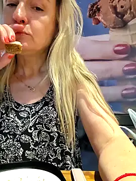 1Sweetnina online show from December 2025 05:19:02 PM