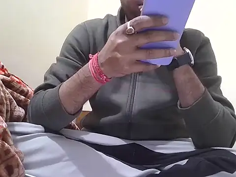 aakash ModelBrown online show from February 2026 03:17:02 PM