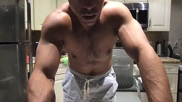 Snapshot of BigGuyMuscle chatting on November 2025 08:58:02 AM BigGuyMuscle online show from November 2025 08:58:02 AM