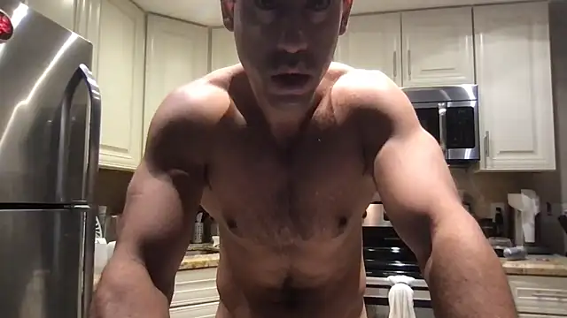 Snapshot of BigGuyMuscle chatting on November 2025 09:03:02 PM BigGuyMuscle online show from November 2025 09:03:02 PM