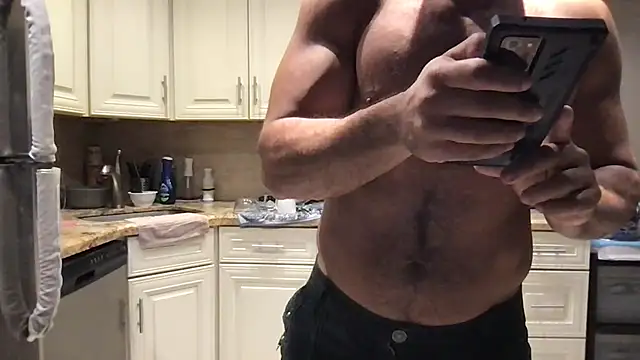 BigGuyMuscle online show from June 2026 01:10:02 AM