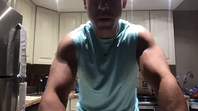 BigGuyMuscle online show from June 2026 03:59:02 AM