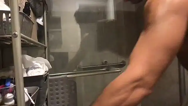 BigGuyMuscle online show from June 2026 02:32:02 AM