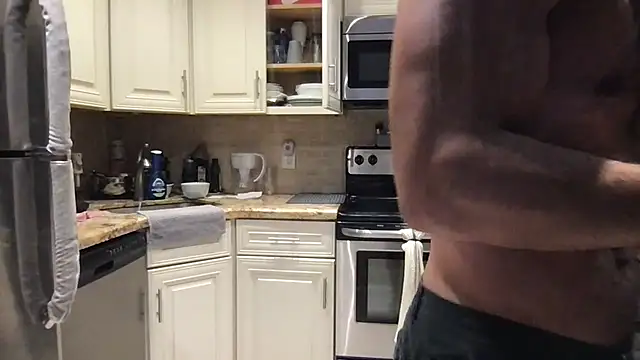 BigGuyMuscle online show from June 2026 11:20:02 PM