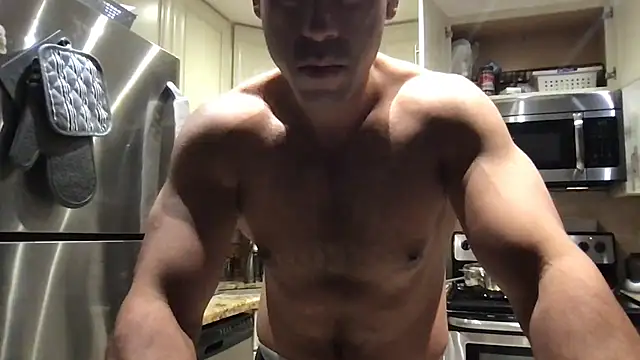 BigGuyMuscle online show from June 2026 03:22:02 AM