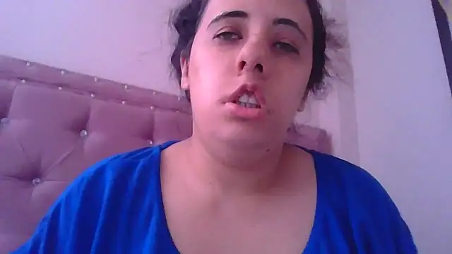 annarose19 online show from October 2025 04:48:02 PM