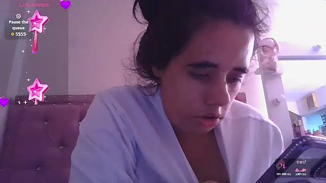 annarose19 online show from April 2026 08:57:02 PM