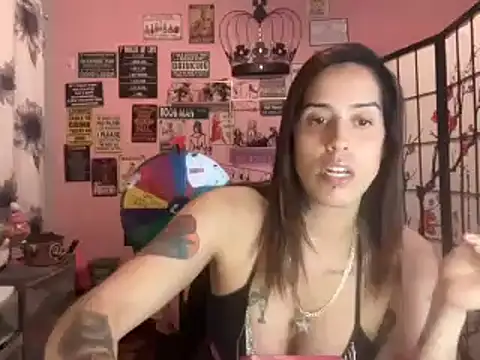 latinacubana online show from December 2024 12:55:01 PM