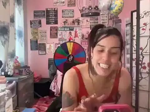 latinacubana online show from December 2024 08:15:01 PM