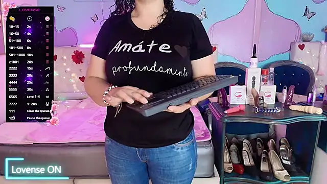 Zaly mature online show from April 2026 12:35:01 AM