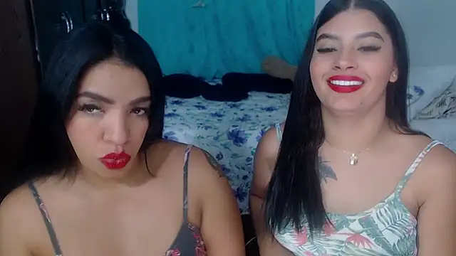 Snapshot of Sharlottee chatting on February 2025 02:40:01 AM Sharlottee online show from February 2025 02:40:01 AM