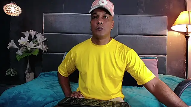 Snapshot of liam_howard chatting on November 2025 07:29:02 PM liam howard online show from November 2025 07:29:02 PM