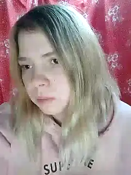 Snapshot of Zuli_Kiska chatting on December 2024 08:17:02 PM Zuli Kiska online show from December 2024 08:17:02 PM
