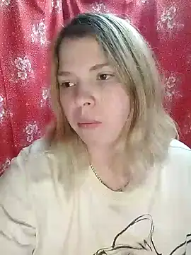 Snapshot of Zuli_Kiska chatting on December 2024 08:42:02 PM Zuli Kiska online show from December 2024 08:42:02 PM