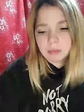 Snapshot of Zuli_Kiska chatting on February 2025 08:31:01 PM Zuli Kiska online show from February 2025 08:31:01 PM