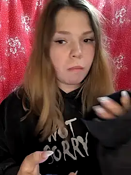 Zuli Kiska online show from December 2025 09:11:01 PM