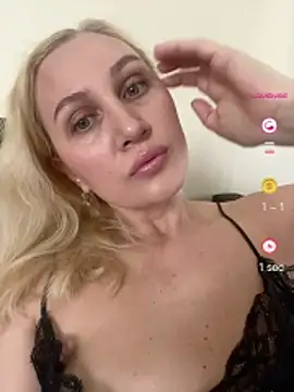YourBlondee online show from May 2026 03:57:02 AM