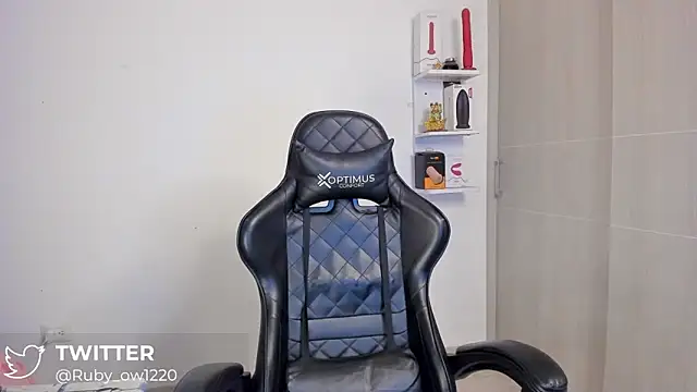 RubiOberli online show from March 2025 06:37:02 AM