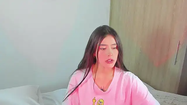 Snapshot of iriswest_ chatting on February 2025 12:41:01 AM iriswest online show from February 2025 12:41:01 AM