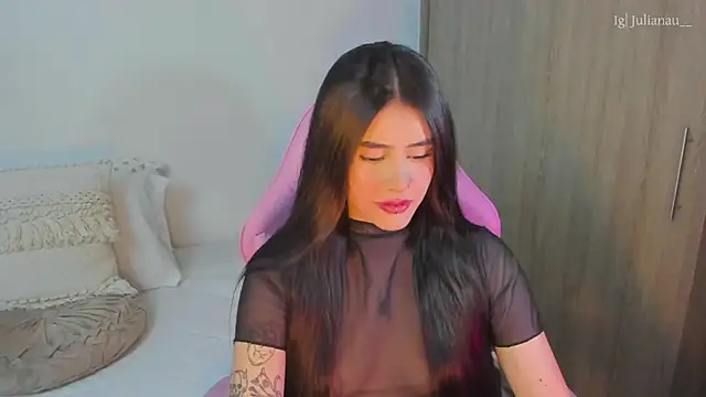 Snapshot of iriswest_ chatting on March 2025 10:58:02 PM iriswest online show from March 2025 10:58:02 PM