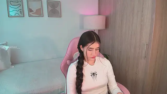 Snapshot of iriswest_ chatting on September 2025 09:26:01 PM iriswest online show from September 2025 09:26:01 PM