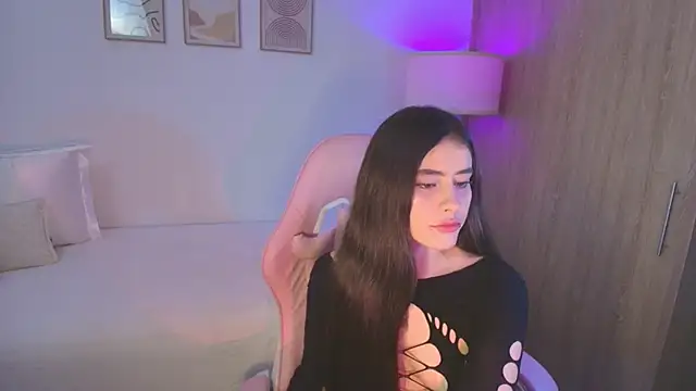 Snapshot of iriswest_ chatting on October 2025 12:19:02 AM iriswest online show from October 2025 12:19:02 AM