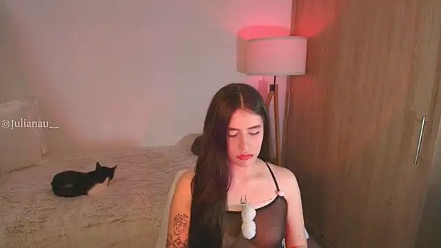 Snapshot of iriswest_ chatting on October 2025 12:23:01 AM iriswest online show from October 2025 12:23:01 AM