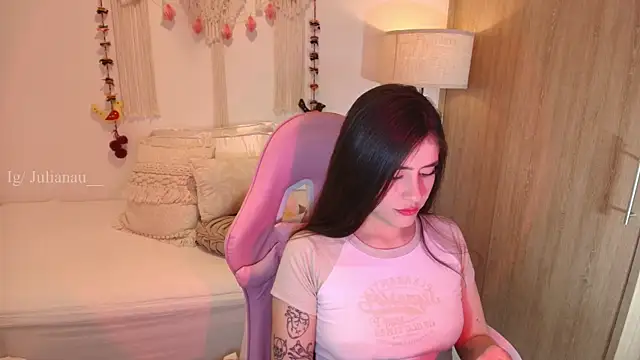 Snapshot of iriswest_ chatting on February 2026 11:42:02 PM iriswest online show from February 2026 11:42:02 PM