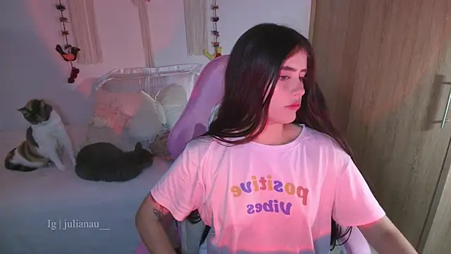 Snapshot of iriswest_ chatting on March 2026 12:27:02 AM iriswest online show from March 2026 12:27:02 AM