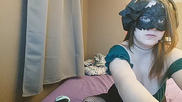 Snapshot of missteriousbelle chatting on January 2025 02:01:01 AM missteriousbelle online show from January 2025 02:01:01 AM