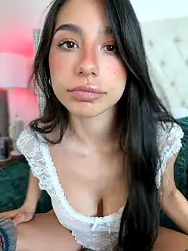 Snapshot of LoveLillyy chatting on October 2025 08:22:02 PM LoveLillyy online show from October 2025 08:22:02 PM