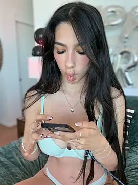 LoveLillyy online show from March 2026 07:51:01 PM