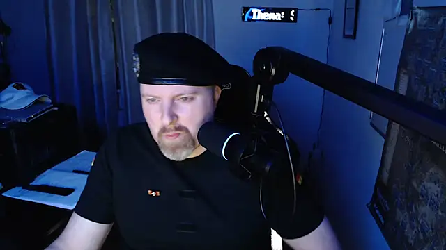 Snapshot of DerPornoPete chatting on March 2025 12:21:01 AM DerPornoPete online show from March 2025 12:21:01 AM