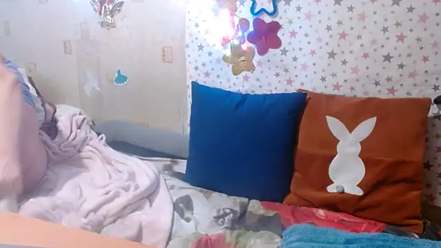 Snapshot of QueenLana chatting on March 2026 05:02:01 AM QueenLana online show from March 2026 05:02:01 AM