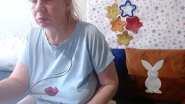 QueenLana online show from June 2026 08:40:02 AM