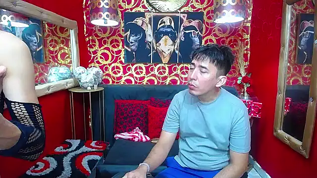 Snapshot of shannentrans chatting on December 2024 01:17:01 PM shannentrans online show from December 2024 01:17:01 PM