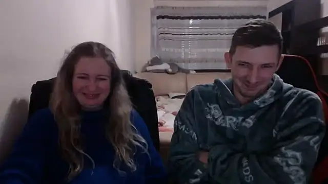 Snapshot of PeterAndJen chatting on March 2025 06:46:02 AM PeterAndJen online show from March 2025 06:46:02 AM