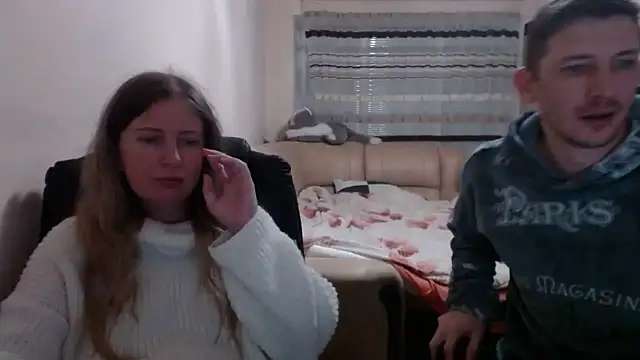 Snapshot of PeterAndJen chatting on March 2025 08:29:02 PM PeterAndJen online show from March 2025 08:29:02 PM