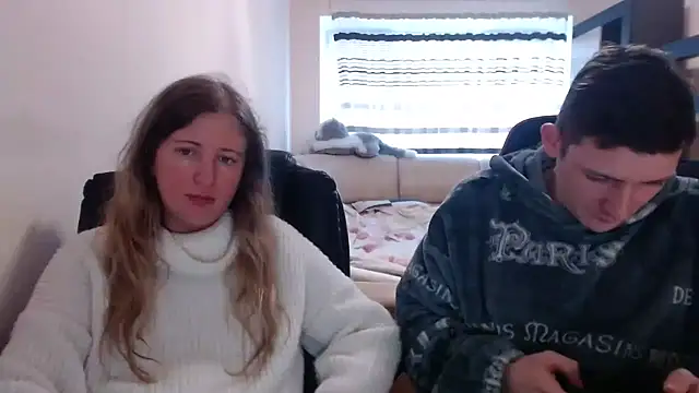 Snapshot of PeterAndJen chatting on March 2025 03:57:02 PM PeterAndJen online show from March 2025 03:57:02 PM