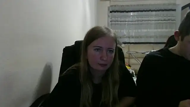 Snapshot of PeterAndJen chatting on September 2025 06:57:02 PM PeterAndJen online show from September 2025 06:57:02 PM