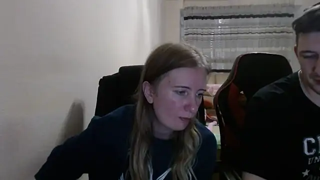 Snapshot of PeterAndJen chatting on October 2025 08:10:01 PM PeterAndJen online show from October 2025 08:10:01 PM