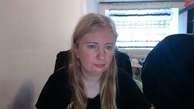 PeterAndJen online show from June 2026 04:43:02 AM